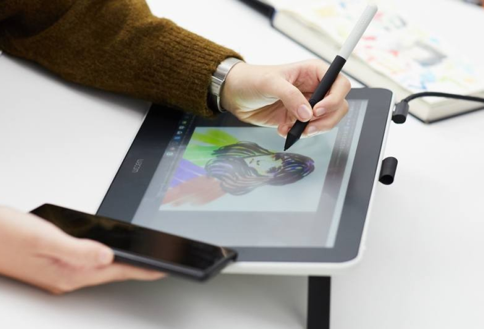 best_drawing_tablet_for_beginners_wacom_one_lead_pic-1-726b6b6
